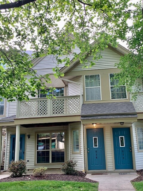 Building Photo - 614 Foxcroft Cir