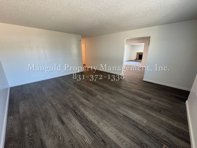 Foto del edificio - Beautifully Updated 3-Bedroom Home with Sp...
