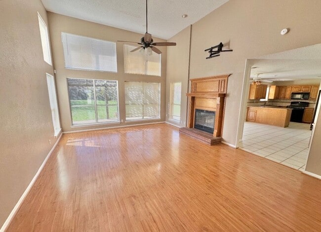 Building Photo - AVAILABLE NOW; APPLY AT OUR WEBSITE TODAY!! (HUD ACCEPTED)