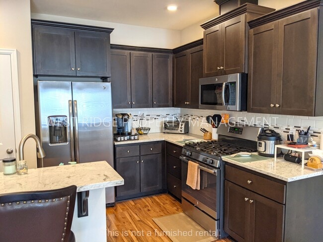 Foto del edificio - 17584 SW Devonshire Way