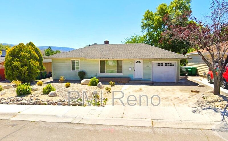 Foto principal - 785 Bates Avenue