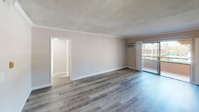 Living room - Hayworth Apartments