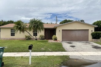 Building Photo - 17420 SW 109th Ave