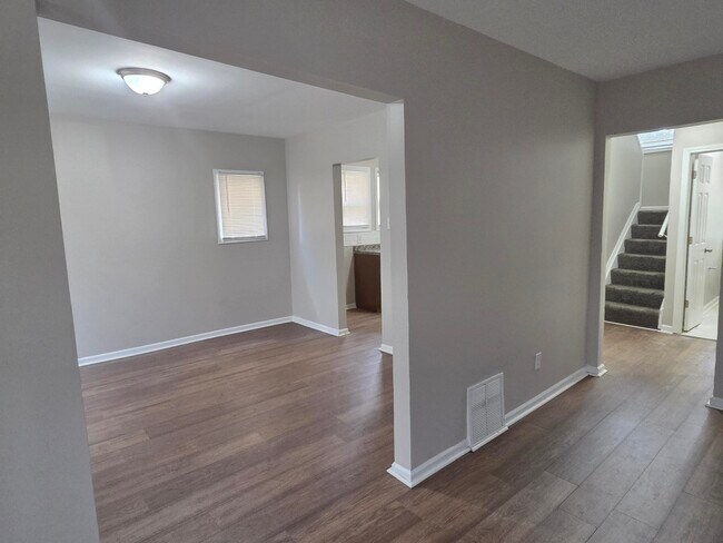 Building Photo - 15765 Ward Ave