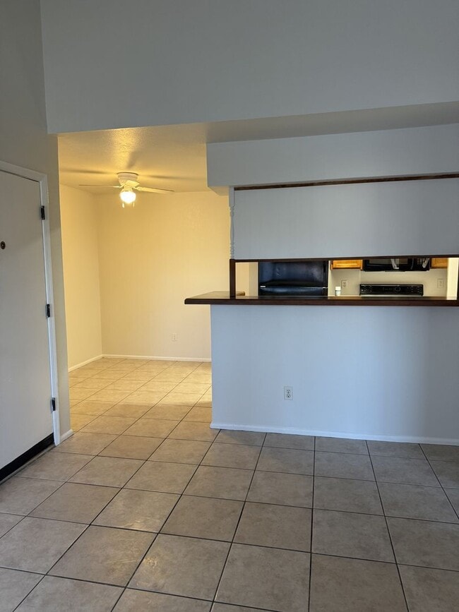 Photo - Cozy 1 bedroom,1bath, large family area. Townhome