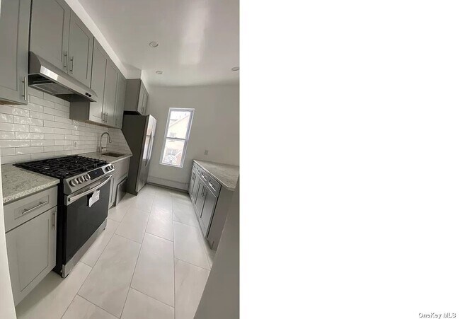 Foto del edificio - 78-26 69th Ave