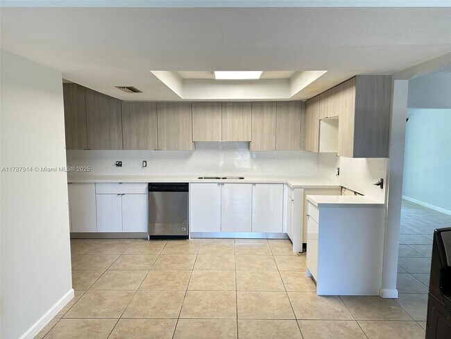 Building Photo - 9061 NW 25th Ct