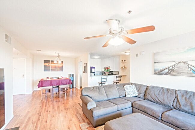 Building Photo - 5985 Dandridge Ln