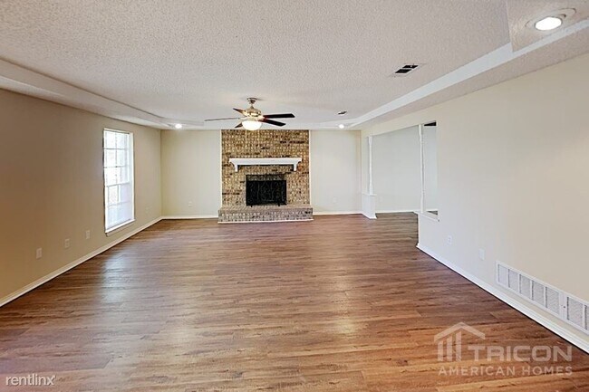 Foto del edificio - 914 Shell Ln