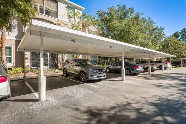 Building Photo - Gated community • Updated 2-bed, 2-bath condo in The Overlook at Baymeadows