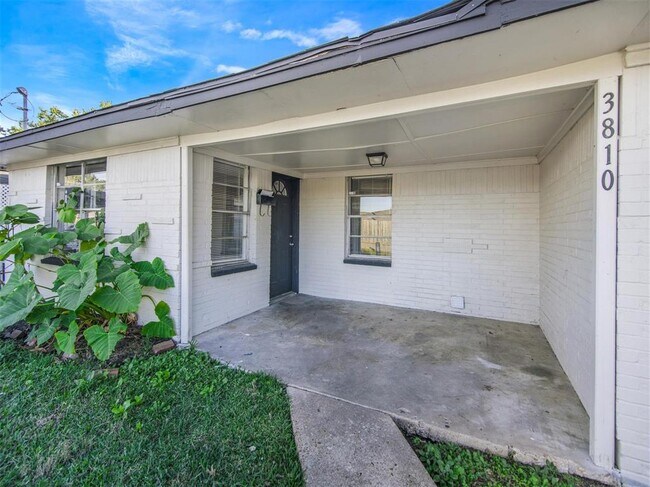 Foto del edificio - 3810 Lehall St