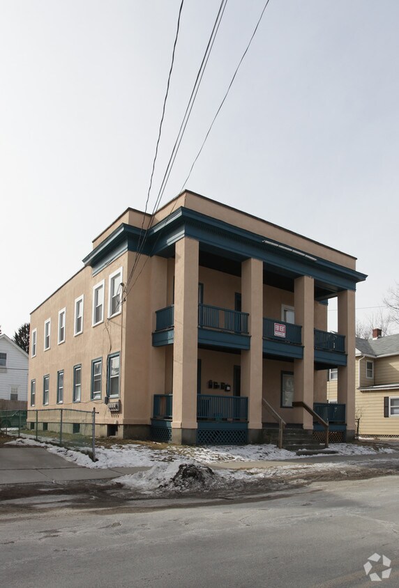 Primary Photo - 16 Lincoln St