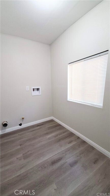 Foto del edificio - 21786 Cottonwood Ave