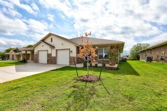 Building Photo - 618 Juniper St