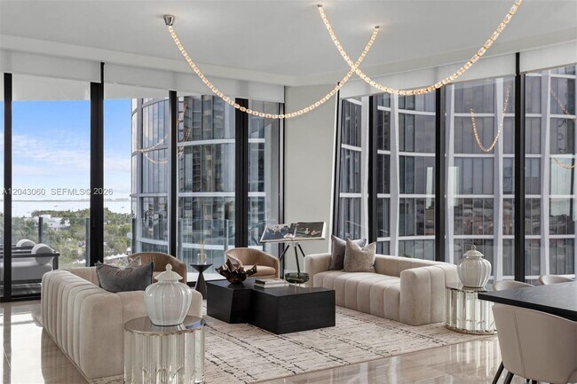 Foto del edificio - 2821 S Bayshore Dr