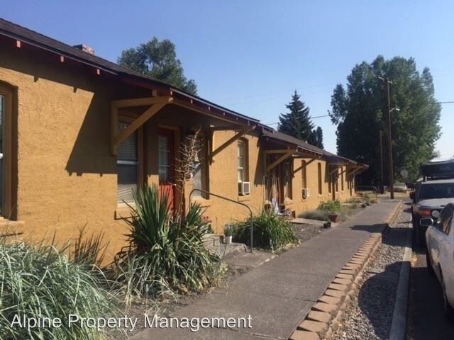 Foto principal - 61396 S Hwy 97