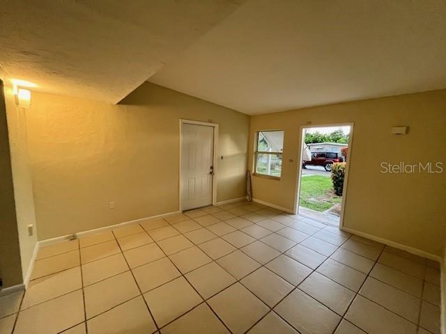 Building Photo - 3372 Croton Terrace