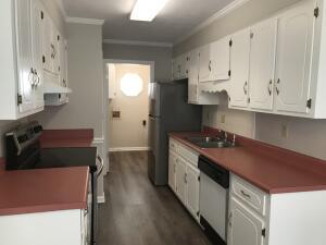 Building Photo - 3412 McAlpine Dr