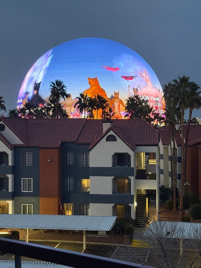 Foto del edificio - Beautiful  furnished 1 bedroom with a view of the Sphere!