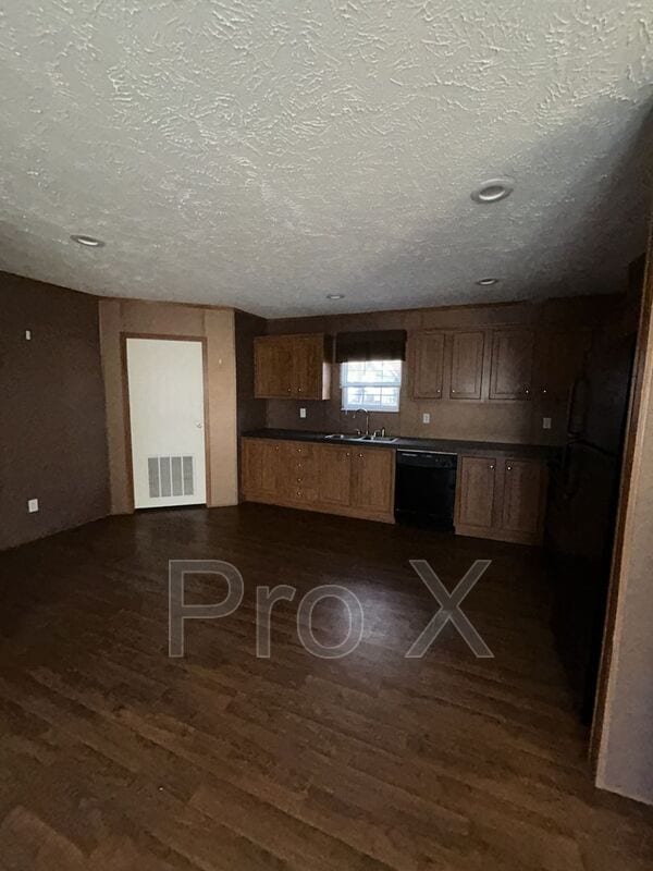 Foto del edificio - 307 E Adams St