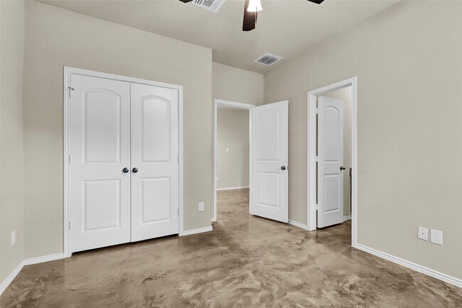 Foto del edificio - 15841 Beechnut Dr