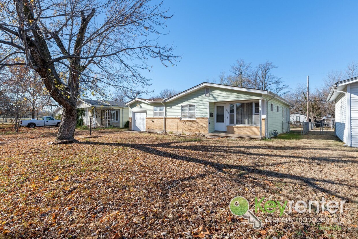 Primary Photo - Charming 3-Bedroom Home in Southwest Wichita – Move-In Ready!