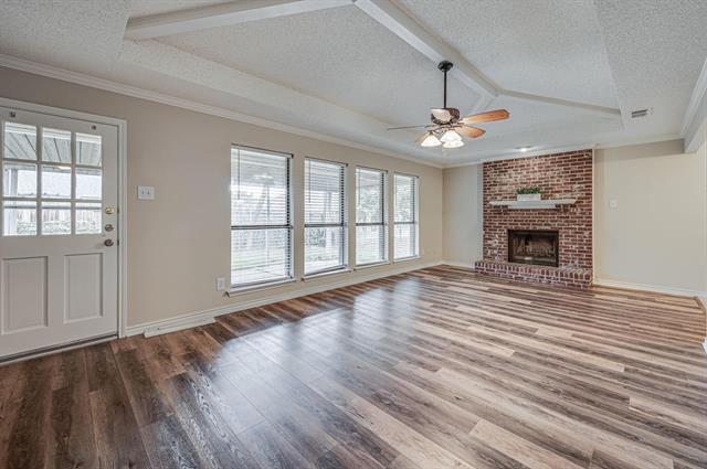Foto del edificio - 1321 Meadow Ct