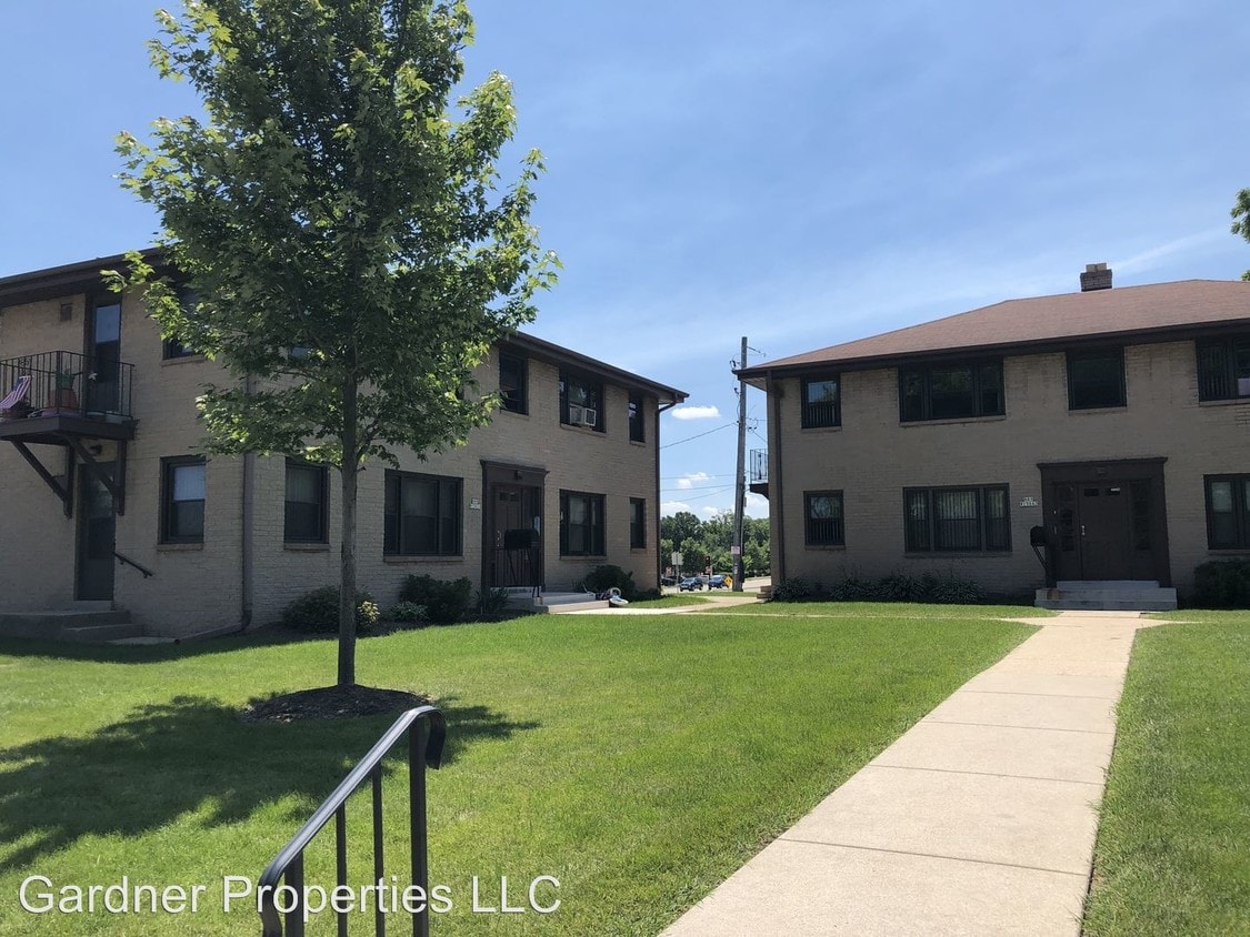 Primary Photo - N89 W15631-W15631 Cleveland Ave