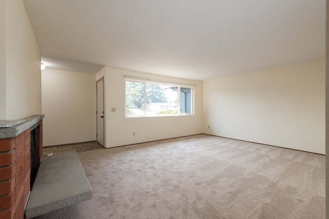 Building Photo - 17656 SE 267th Pl