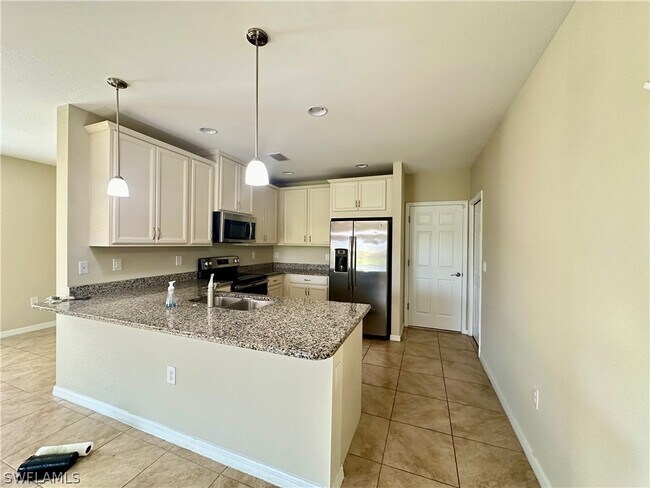 Building Photo - 3879 Tilbor Circle