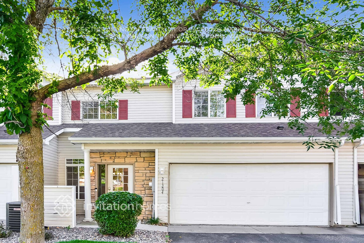 Primary Photo - 21204 Morgan Dr N