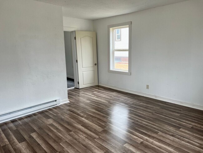 Foto del edificio - 3 Bedrooms, 1 Bathrooms Single Family Home...