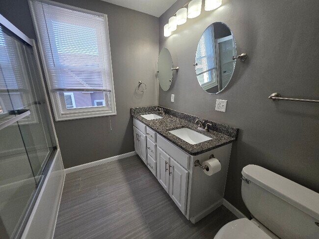 Foto del edificio - 701 Wilson Ave