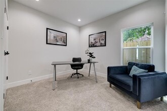 Building Photo - 846 Elkhart St