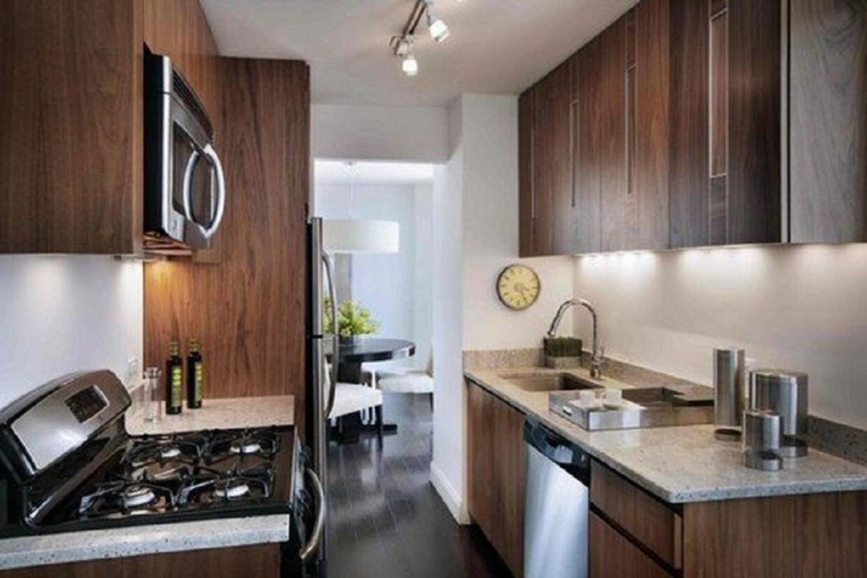 Foto principal - 200-201 E 82nd St