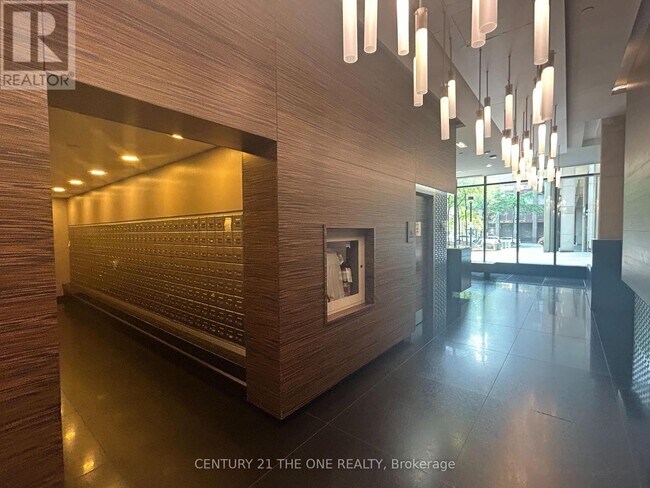 Photo du bâtiment - 770-770 Bay St.