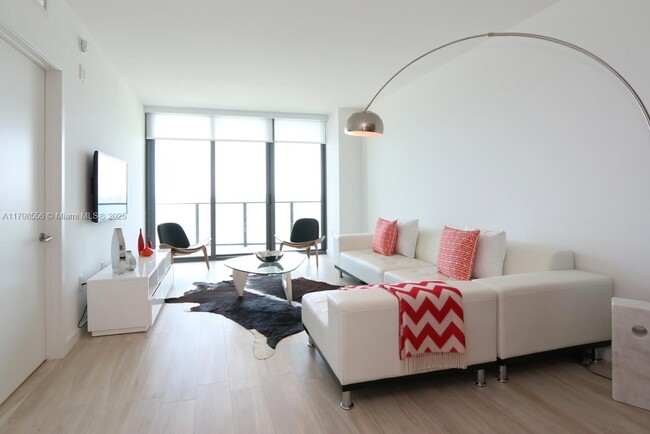 Foto del edificio - 460 NE 28th St