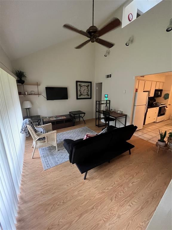 Foto del edificio - 12900 Walden Rd