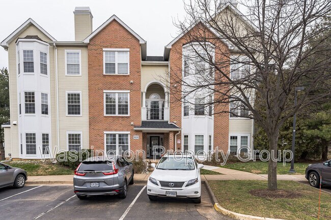 Foto del edificio - 4131 Fountainside Ln