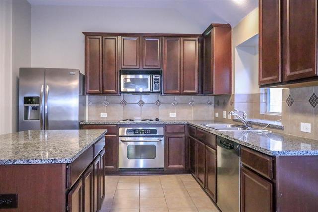 Foto del edificio - 725 Red Elm Ln