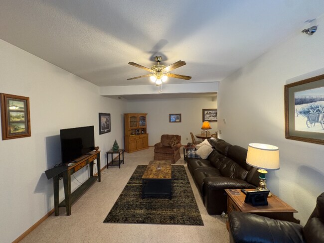 Foto del edificio - 4835 Howard Gnesen Rd