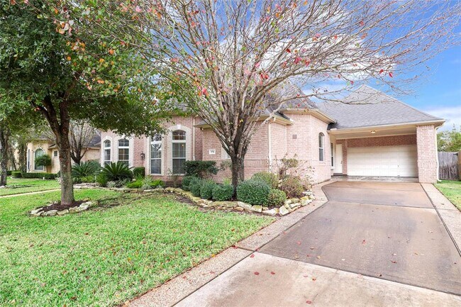 Building Photo - 1726 Parklake Village Dr