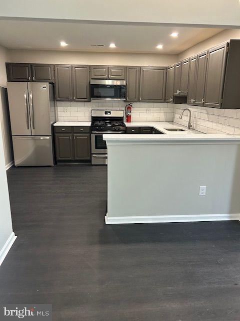 Foto del edificio - 318 Whittier Ct
