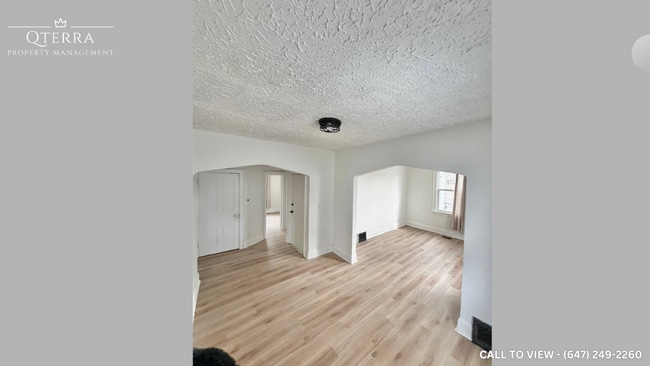 Photo du bâtiment - 6367 High St