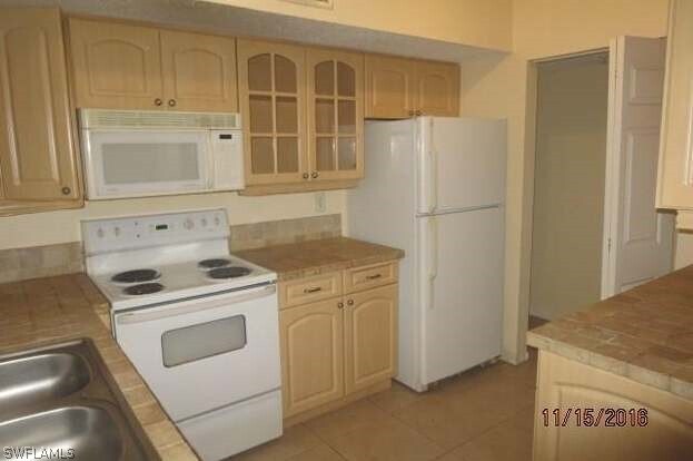 Building Photo - 1810 Florida Club Cir