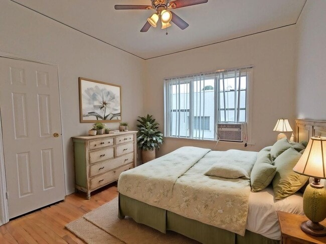 Building Photo - 1200 N Gardner St