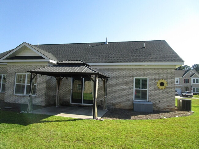 Building Photo - 420 Kittiwake Ln