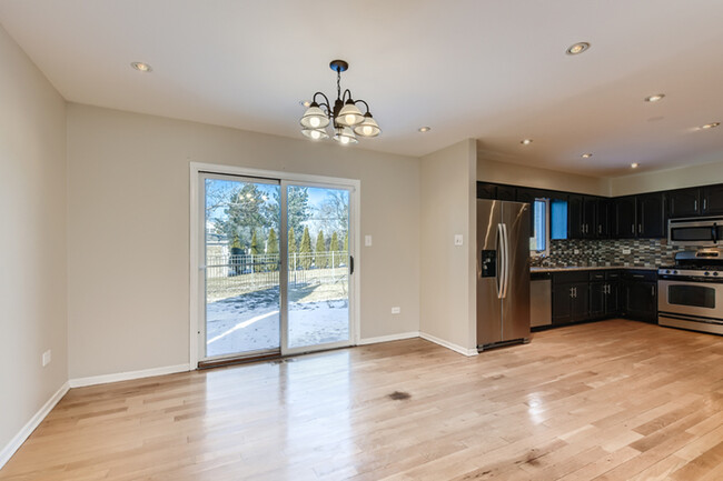 Building Photo - 11520 Kingswood Dr, Orland Park, IL, 60467