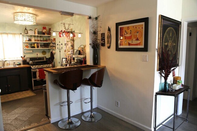 Breakfast Bar - 1720 E 2nd St