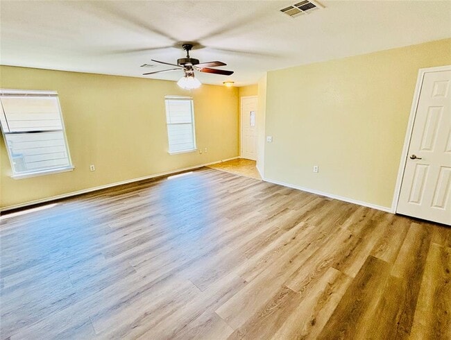 Building Photo - 1220 Anise Dr